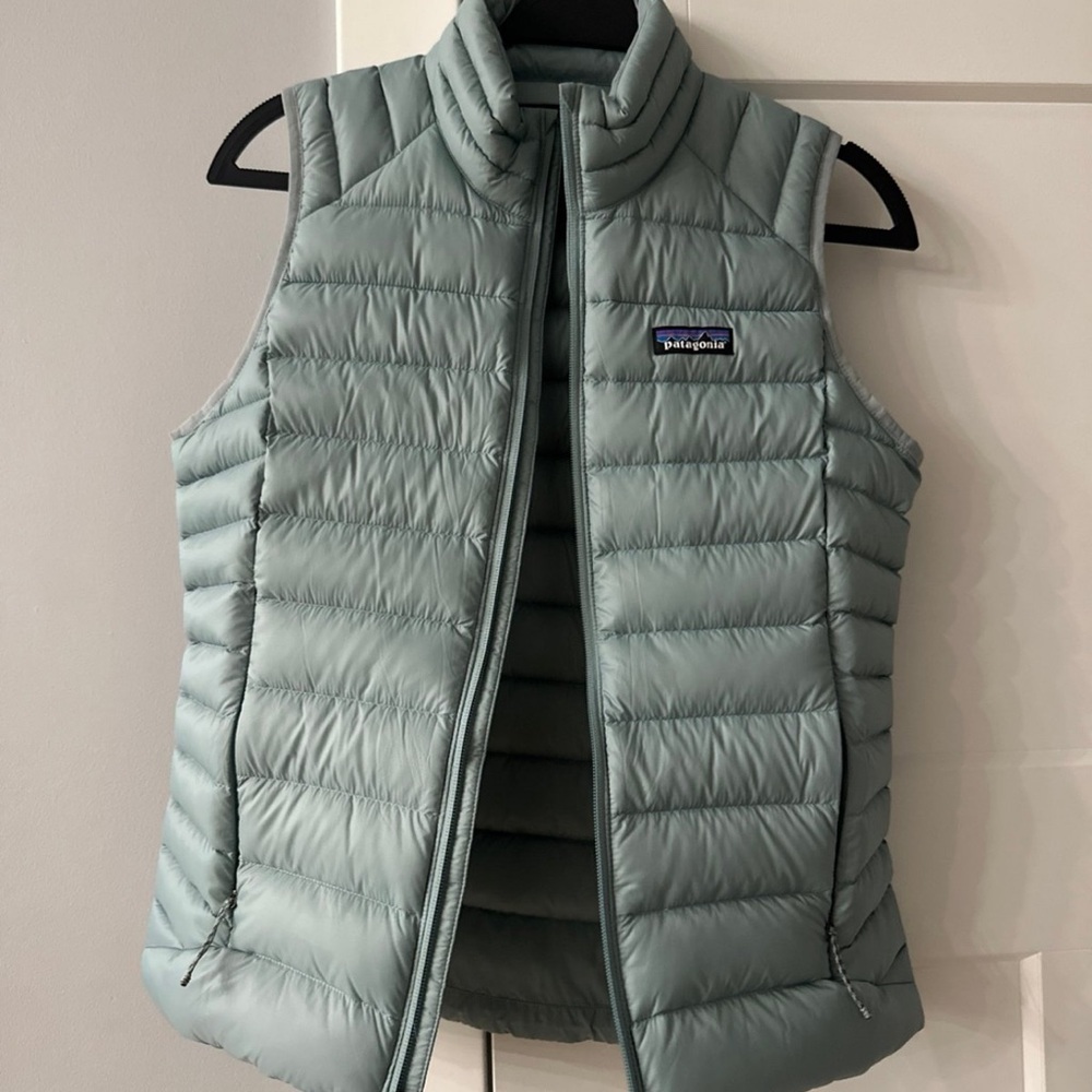 Patagonia Women's Green Puffer Vest
